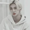 hyunjin ! 17