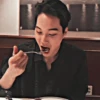 月