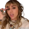Miley Cyrus 👩🏼‍🎤 25