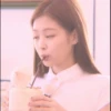 Kanalaa as Jennie 7