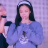 JENNIE2 25