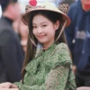 JENNIE 10