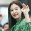 JENNIE 16