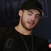 G
1