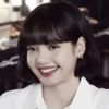 Lisa ♡ 8