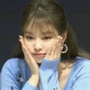Jennie Random 5