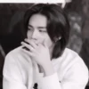mood: hyunjin 27