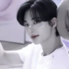 ꒰ 🧊 hyunjin // @wonwix :: 19