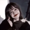 Lisa @stickerfromlili :: 11