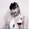 Lisa @stickerfromlili :: 17
