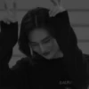 {hyunjin} @tikellchrRandom 7