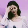 JENNIEَ- 25