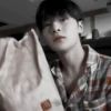 :; jeongin @xiroe 25
