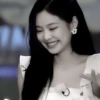 › jennie ⋆ @r1mnticxstick :: 23