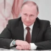 Vladimir Putin:; 🇷🇺 by @kpopstickerssss 27