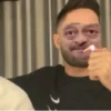 ,