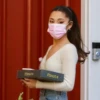 Ariana Grande 🧁 ; 16