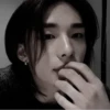 ︕ hyunjin : 26