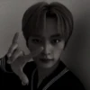 Lee know 5