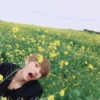 bts flores amarillas🌻🌼 7