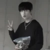 :; hyunjin 7