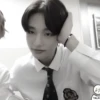 :; hyunjin 22