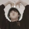 せ han jisung 🧦 :; by 5