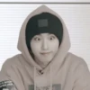 せ han jisung 🧦 :; by 9