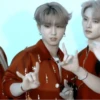 せ han jisung 🧦 :; by 19