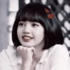 🫐 Lisa by @asyjii :: 12
