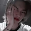 や hyunjin 🍥 ;: 28