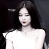 Jennie @k_jennifer :: 3