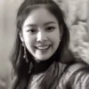 ‹‹ mood: jennie:: by 8