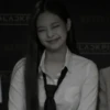 • jennie ✍️ 12