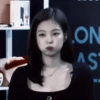 Jennie @k_jennifer :: 30