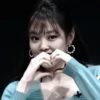 Jennie | 28