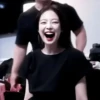 ミ 🥩 Jennie :: 15