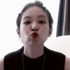 や jennie 🪐 ;: 14