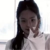 や jennie 🪐 ;: 18
