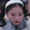 Jennie | 28