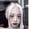 や jennie 🪐 ;: 29
