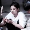 ミ 🥩 Jennie :: 27