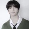 𖥻 🧉 : hyunjin : by 5