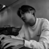𓆤. jhope's moōd ❩ ─ 17