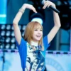 €~× Lisa | | 12