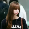 €~× Lisa | | 15