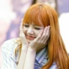 €~× Lisa | | 19