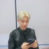 ,Lee felix Vlive. 19