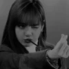 Lisa🤍 @stan_bphouse :: 25