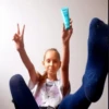 @GirlsFootBot 9